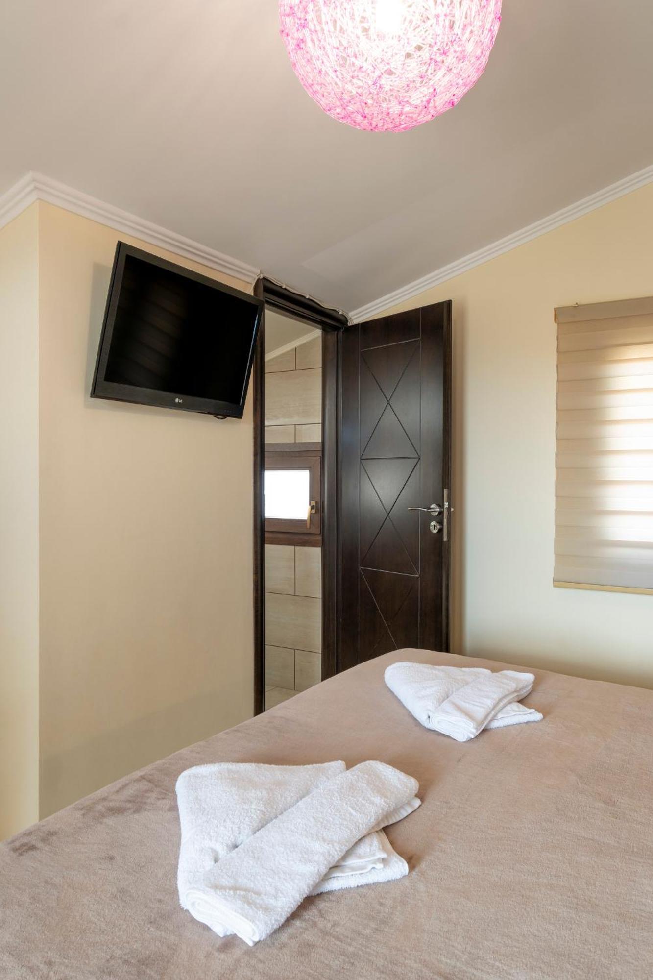 Areti Suites Kathaniá 외부 사진